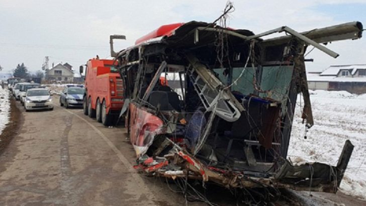 Nepal bus crash: Students among 23 dead after field trip